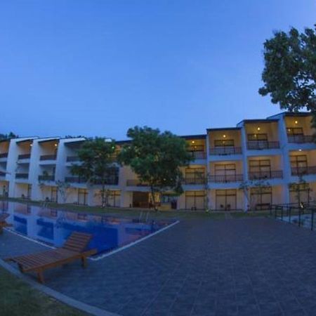 Grand Tamarind Lake Kataragama Exterior foto